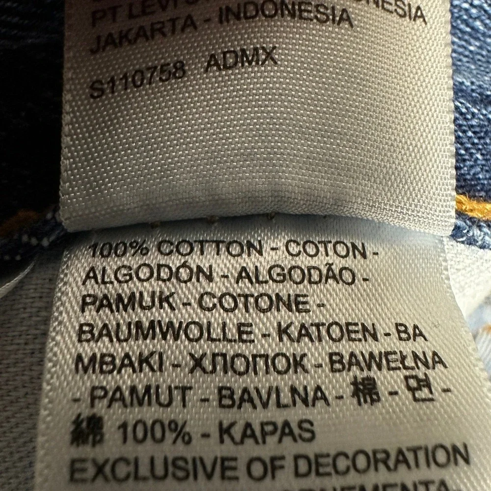 Levis classic straight
